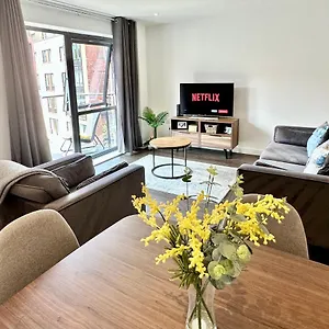  Apartment Icona 20 - City Centre United Kingdom
