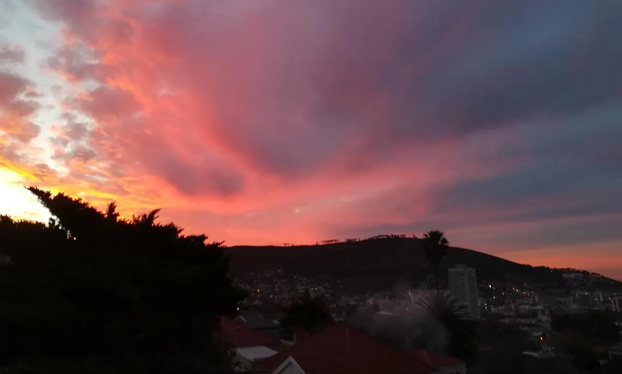 One Above Apartment Cape Town Homestay